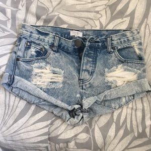 Tobi rolled jean shorts